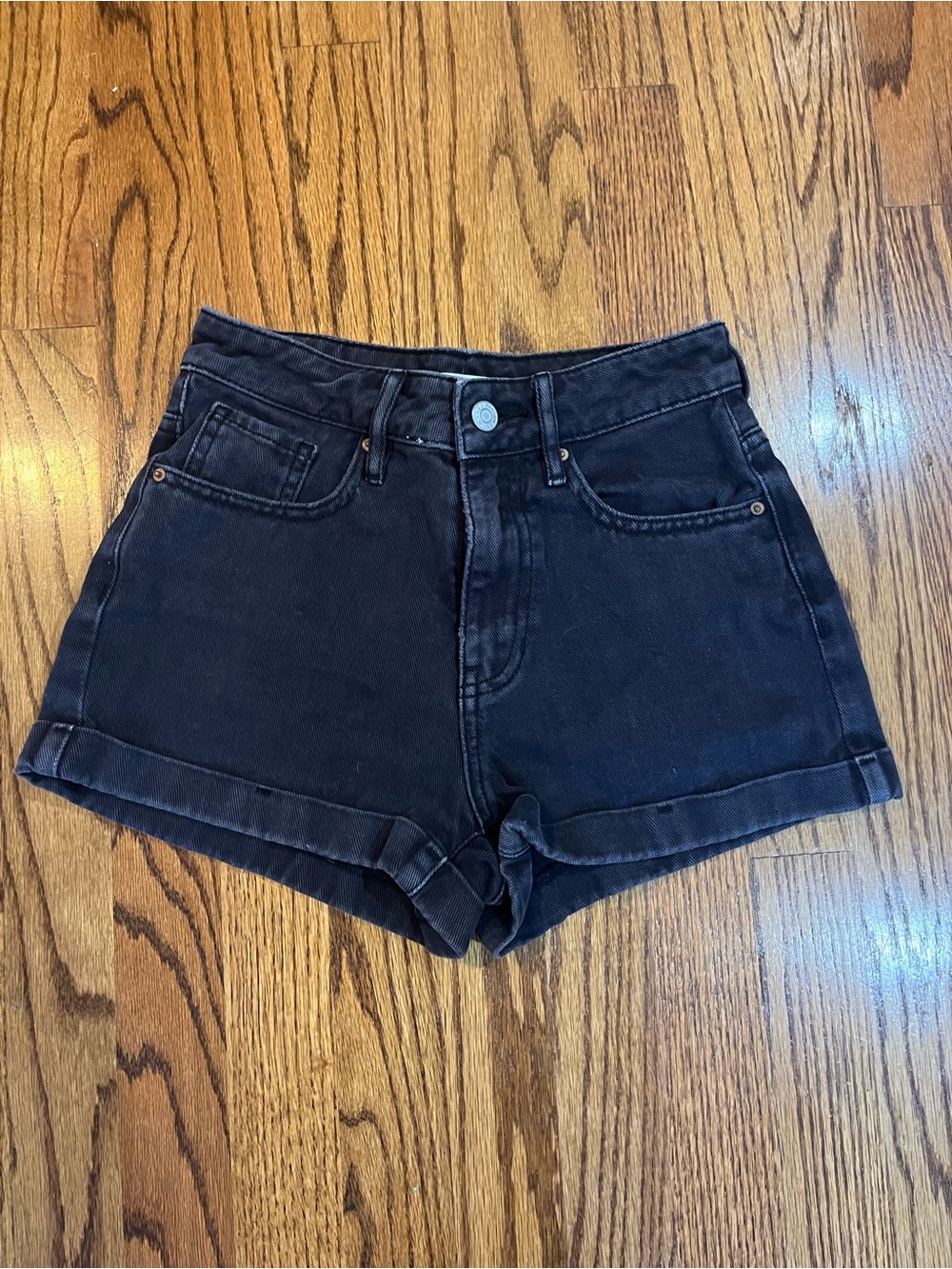 PacSun Women's Black High-Rise Rolled-Hem Denim Shorts